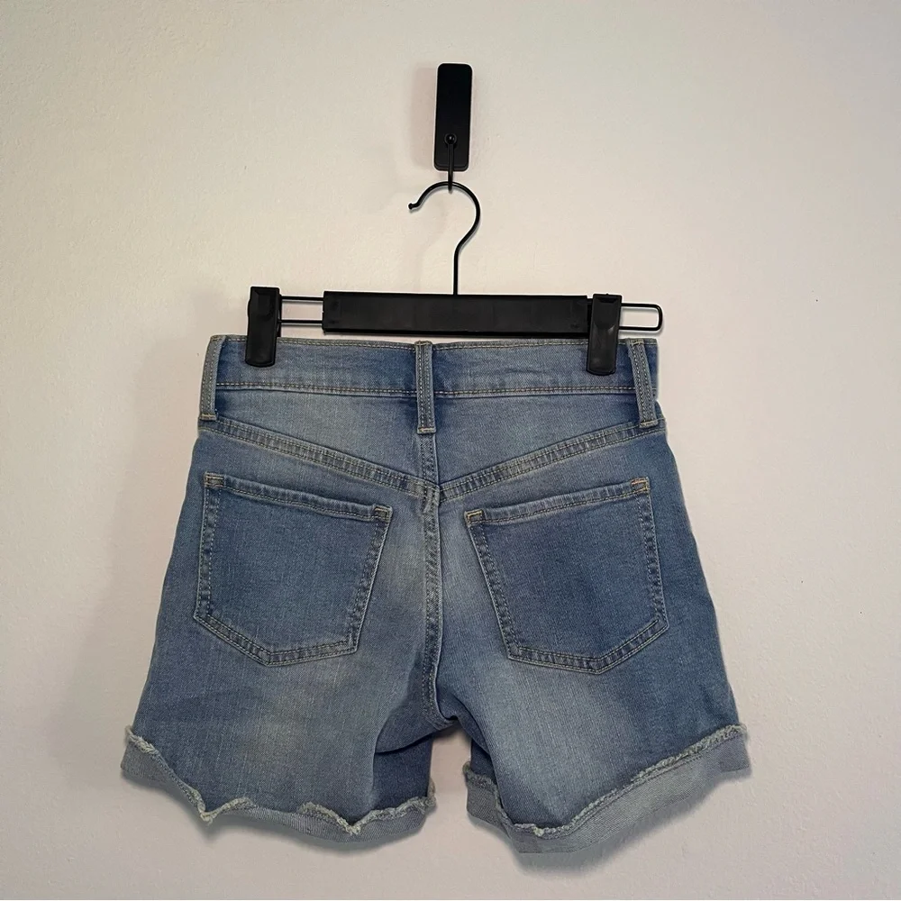 NWT:‎ Old Navy • Light Wash High Rise Shorts